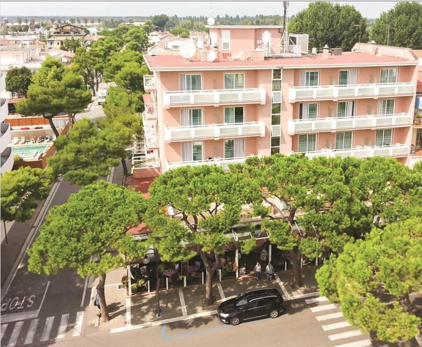 Hotel D'Annunzio Lido di Jesolo Bagian luar foto