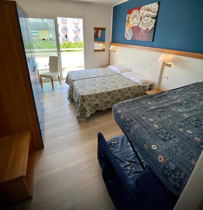 Hotel D'Annunzio Lido di Jesolo Bagian luar foto